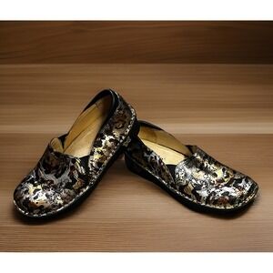 ALEGRIA | Debra Metallic Slip-On Comfort   Paisley Clogs, Women's Size 9 (EU 39)